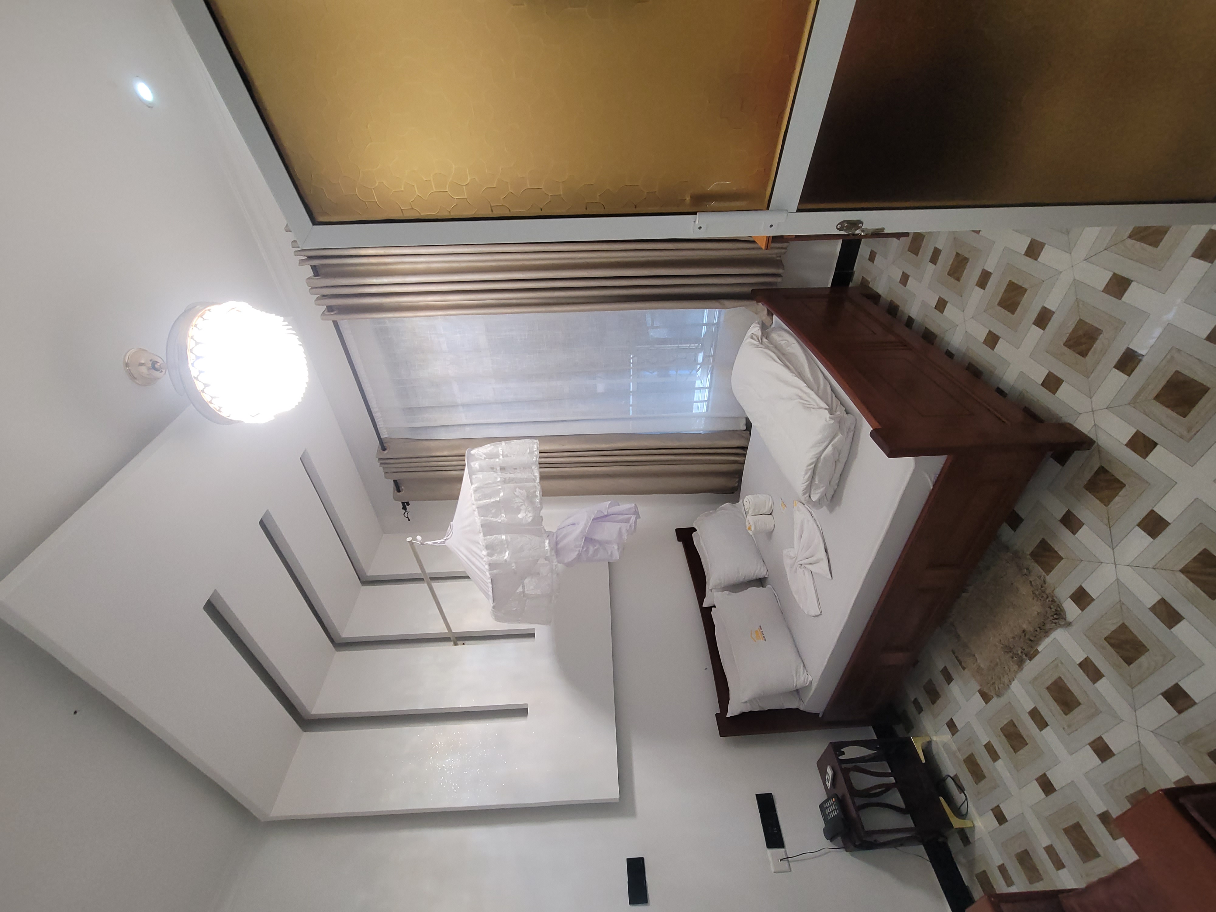 Golden Apple Hotel — picha 1